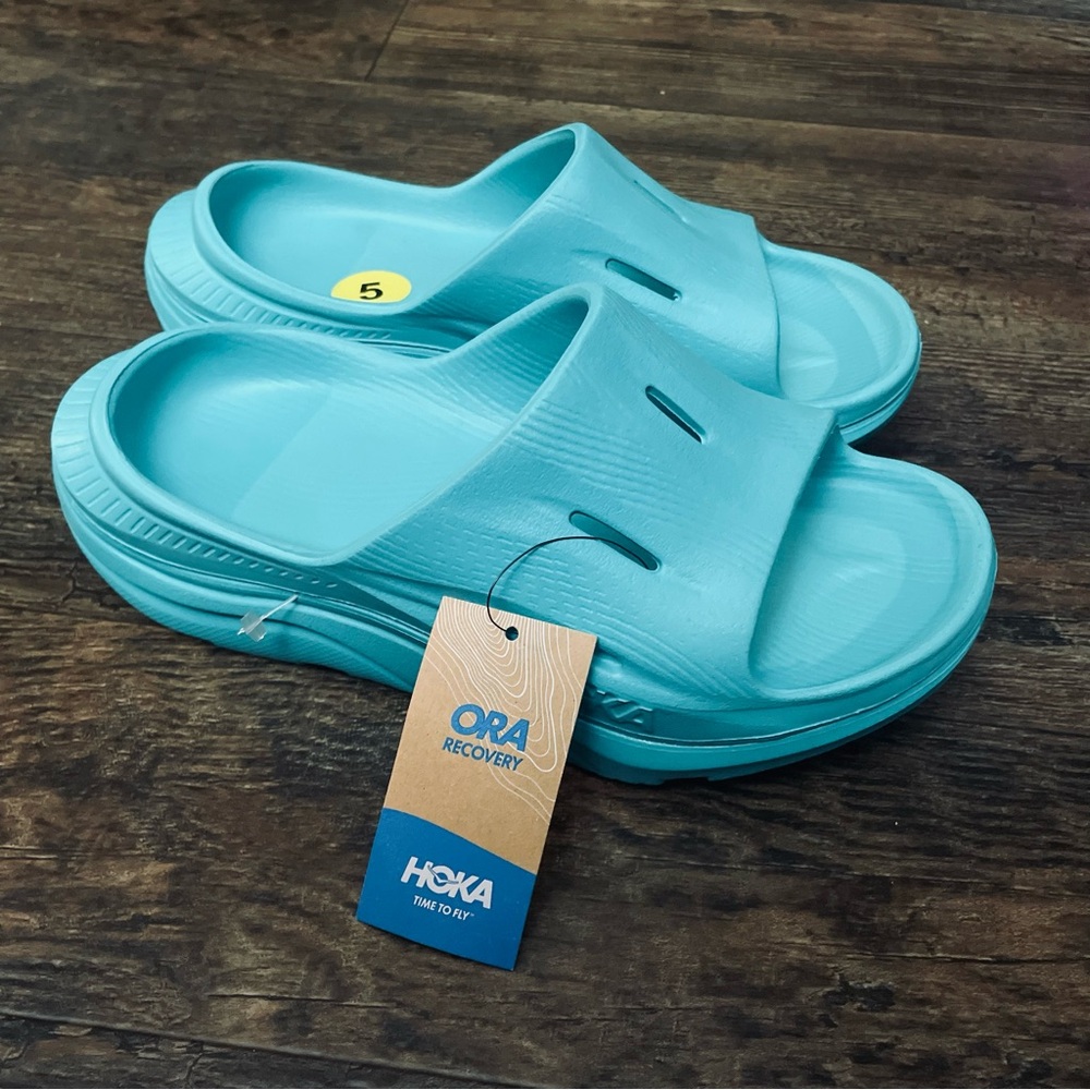 Hoka Ora Recovery Slides in Ceramic Blue